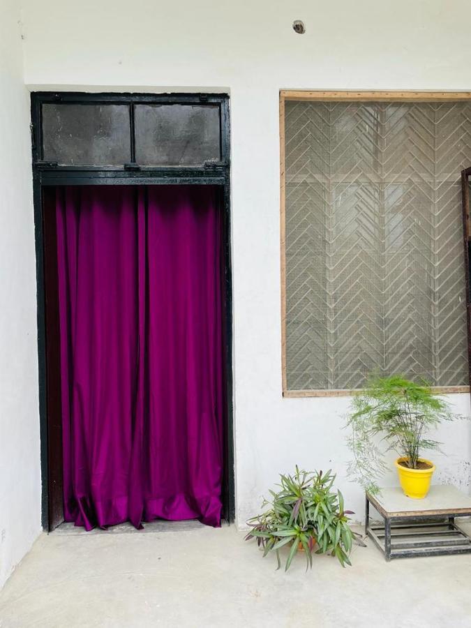 Shree Balaji Homestay Ayodhya Extérieur photo