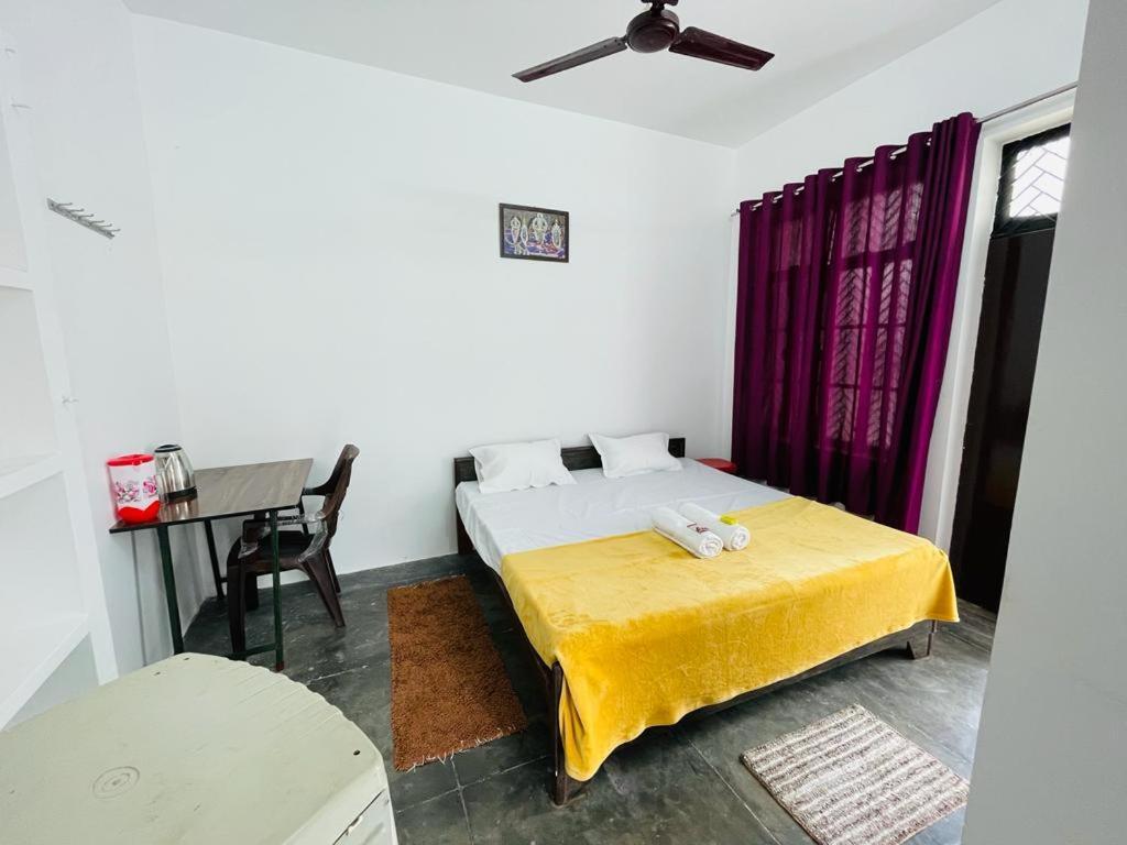 Shree Balaji Homestay Ayodhya Extérieur photo