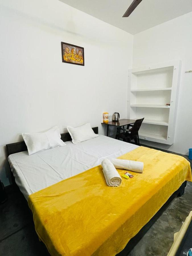 Shree Balaji Homestay Ayodhya Extérieur photo