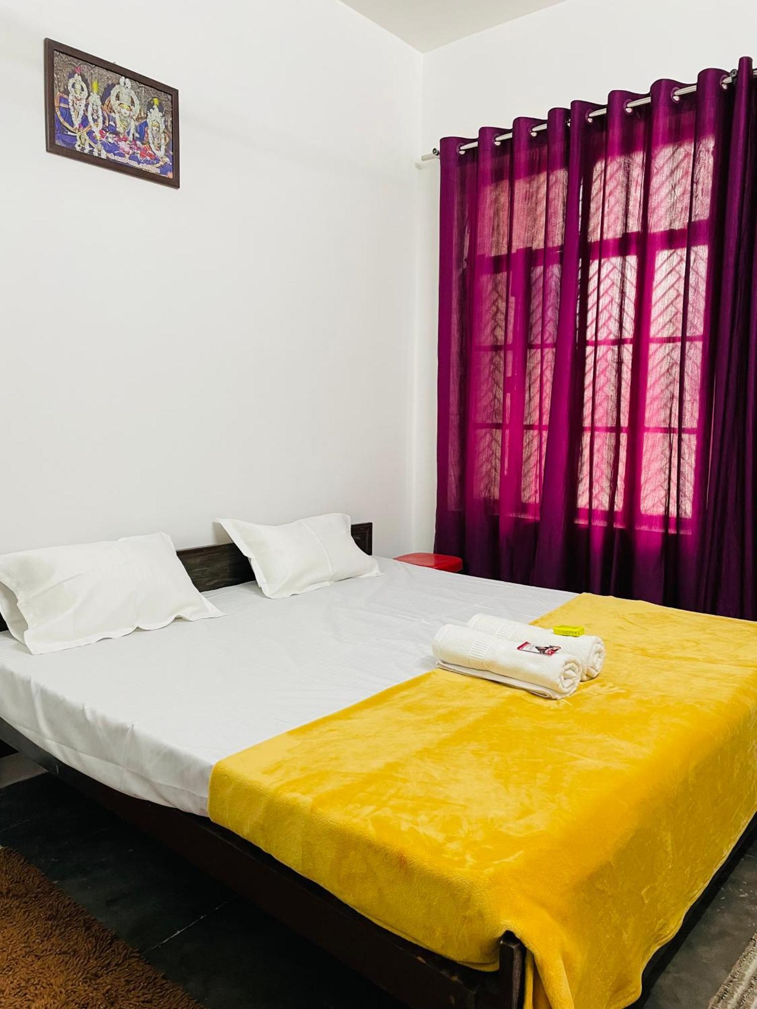 Shree Balaji Homestay Ayodhya Extérieur photo